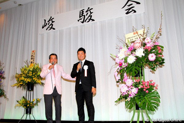 激励会に登場した薗田峻輔。300人を超える出席者に感謝しきりだった