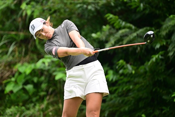 2024年 ミヤギテレビ杯ダンロップ女子オープン 初日 渡邉彩香 きのう、ハッピーバースデー(Atsushi Tomura/Getty Images)