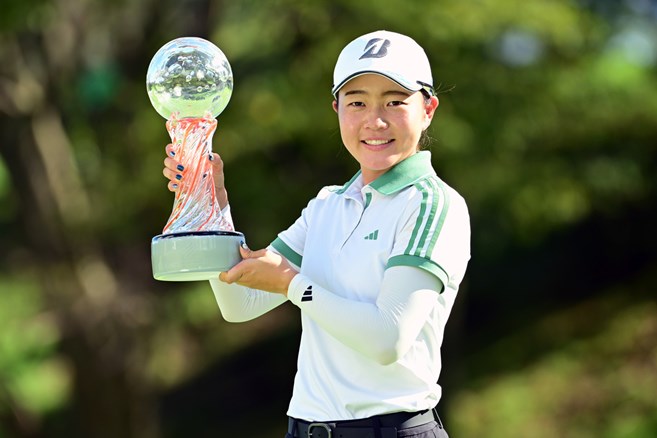 「やっと恩返しできました」21歳の佐藤心結が涙のツアー初優勝 竹田麗央4位で賞金2億円突破