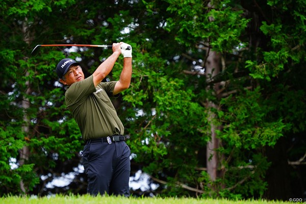 増田伸洋 増田伸洋が首位発進を決めた（写真は2024年日本プロゴルフシニア選手権）