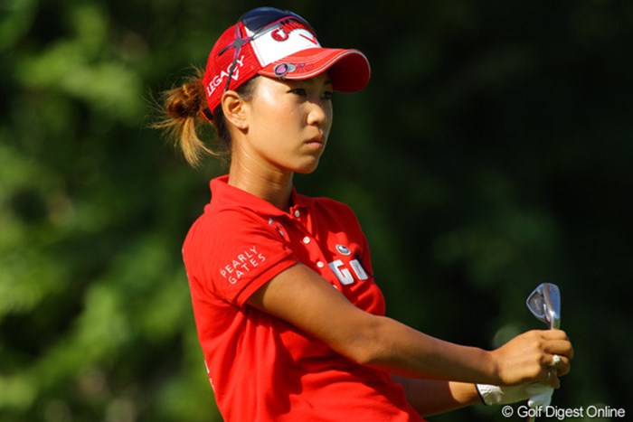 上田桃子はスイングに悩みながら我慢のゴルフを展開 2011年 HSBC女子チャンピオンズ 2日目 上田桃子