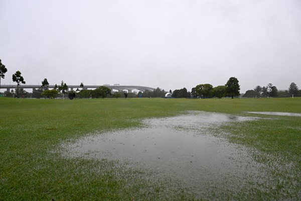 2日目は大雨により競技中止に。54ホールへの短縮が決まった（Bradley Kanaris/Getty Images）