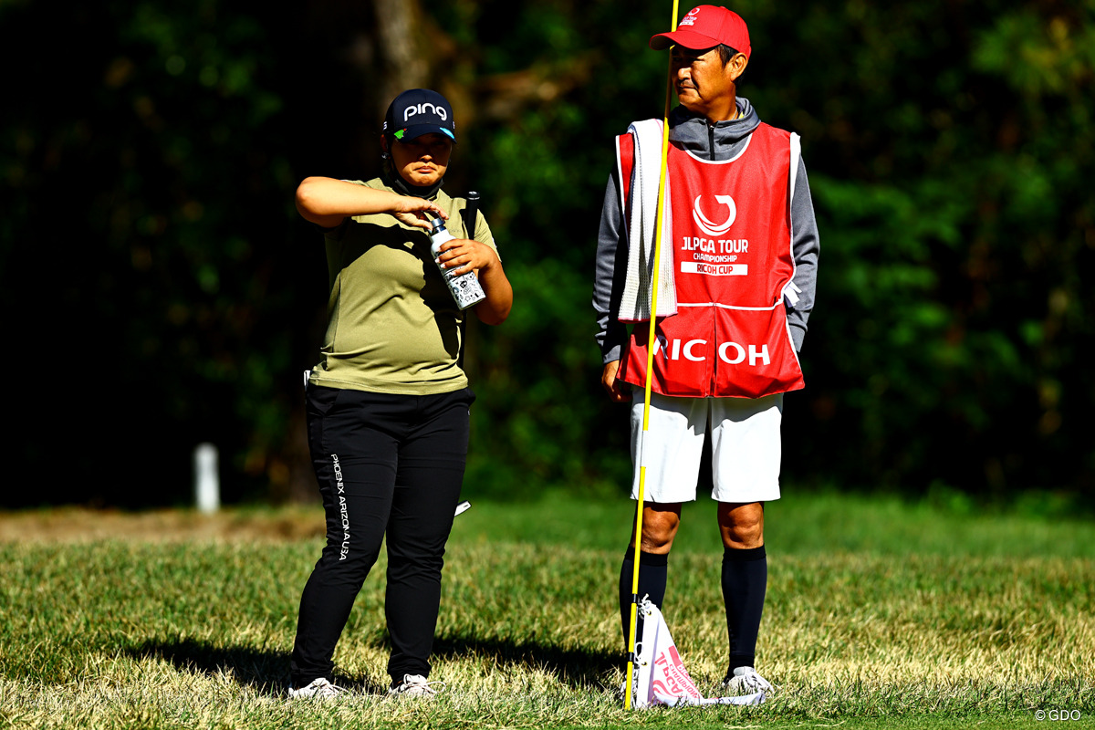よく水分補給してね 2024年 JLPGAツアーチャンピオンシップリコーカップ 3日目 鈴木愛