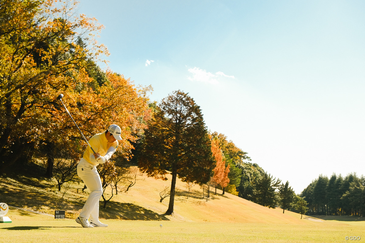 秋のお天気は最高のゴルフ日和 2024年 ゴルフ日本シリーズJTカップ 2日目 中島啓太