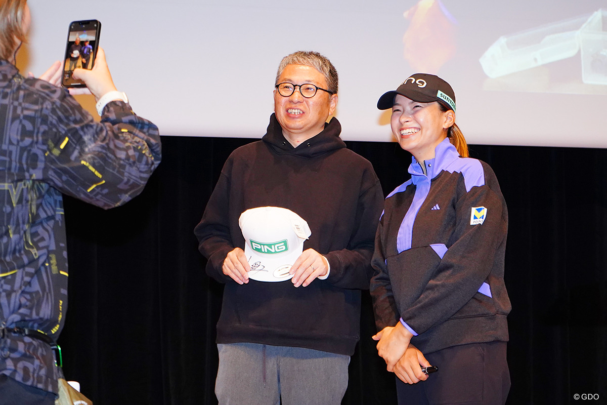 渋野日向子が契約メーカーのイベントに参加