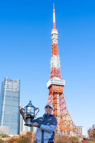 東京タワーの前で(提供：USGA)