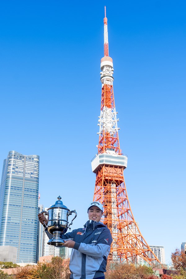笹生優花 東京タワーの前で(提供：USGA)