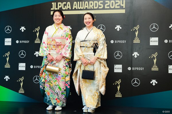 2024年 JLPGAアワード 竹田麗央 小祝さくら なんだか似ている2人…？