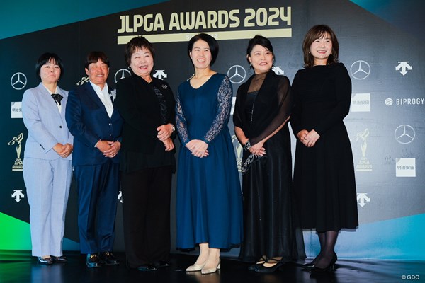 2024年 JLPGAアワード 不動裕理 表純子 島袋美幸 鈴木佳恵 斉藤裕子 久保樹乃 レジェンドツアー優勝者
