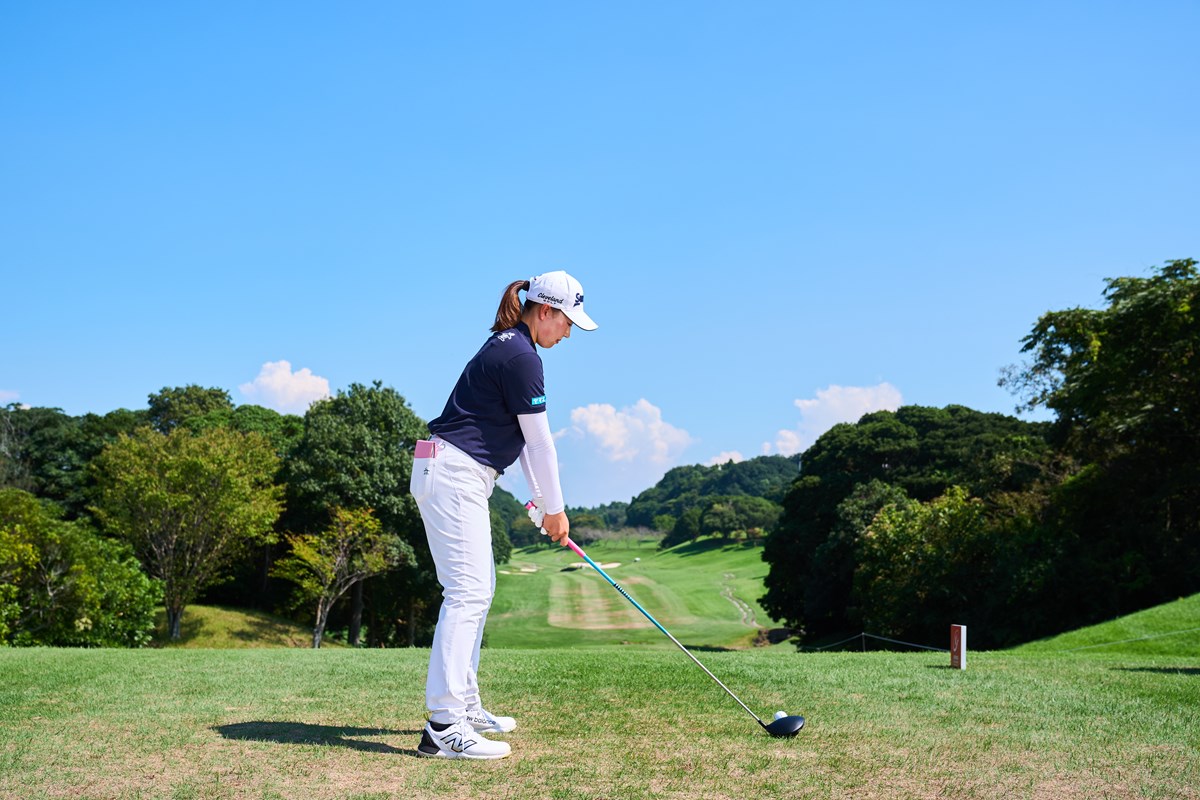 竹田麗央のスイング分析画像1 実にフトコロの広いアドレス