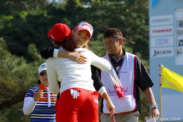 2011年 ダイキンオーキッドレディスゴルフトーナメント 2日目 上田桃子
