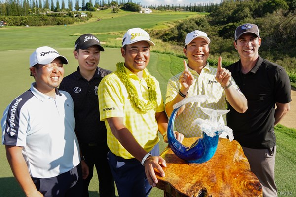 2025年 ザ・セントリー 最終日 松山英樹 開幕戦優勝にわく松山英樹とサポートスタッフ