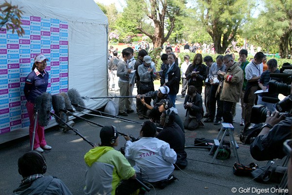 2011年 ダイキンオーキッドレディスゴルフトーナメント 2日目 宮里藍