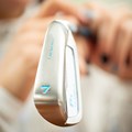 自身の名前の刻印が入ったアイアン。カラーも好みの色に