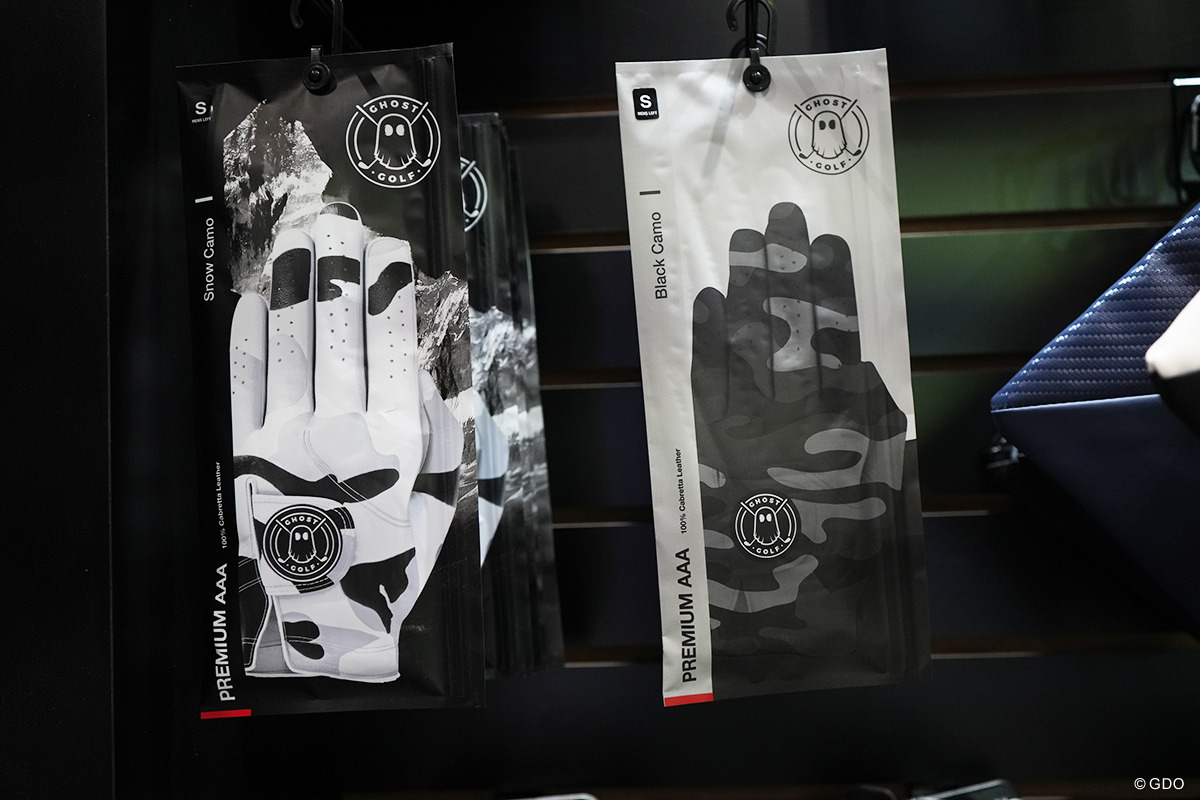 グローブもいちいちカッコいい