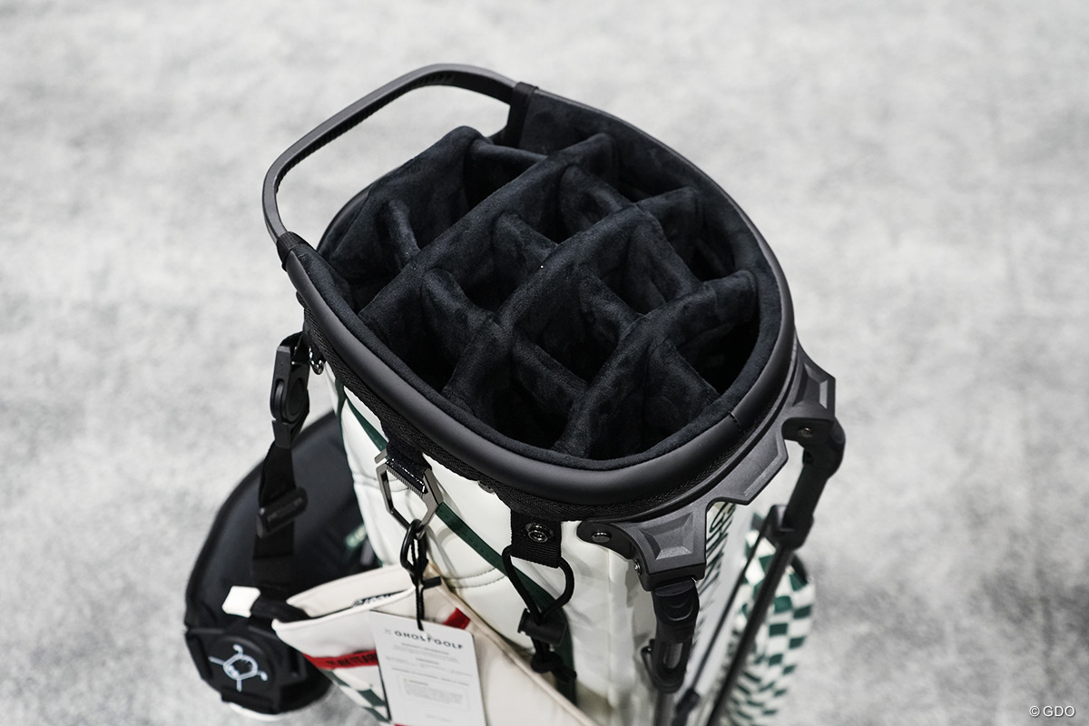 14本セパレートされた間口