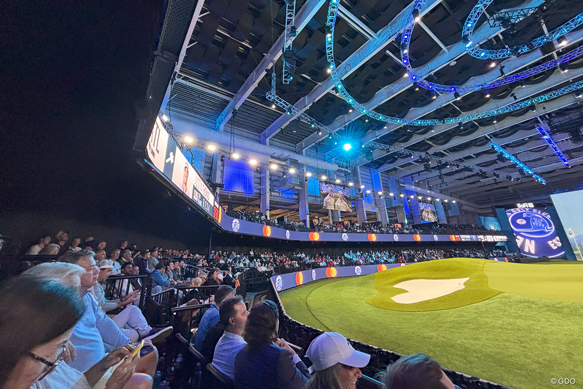 スタジアムは満員御礼