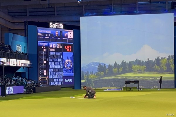 1ホール完了ごとにカップを切り直す