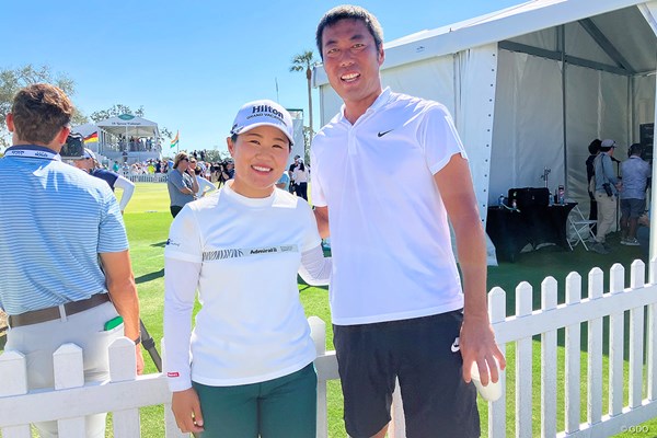 2025年 ファウンダーズカップ 初日 畑岡奈紗 上原浩治さん 畑岡奈紗は会場に駆け付けてくれた上原浩治さんに上がり3連続バーディで応えた
