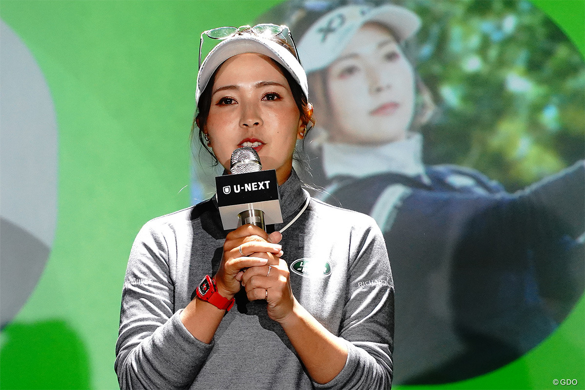 両足種子骨を骨折していたことを明かした青木瀬令奈