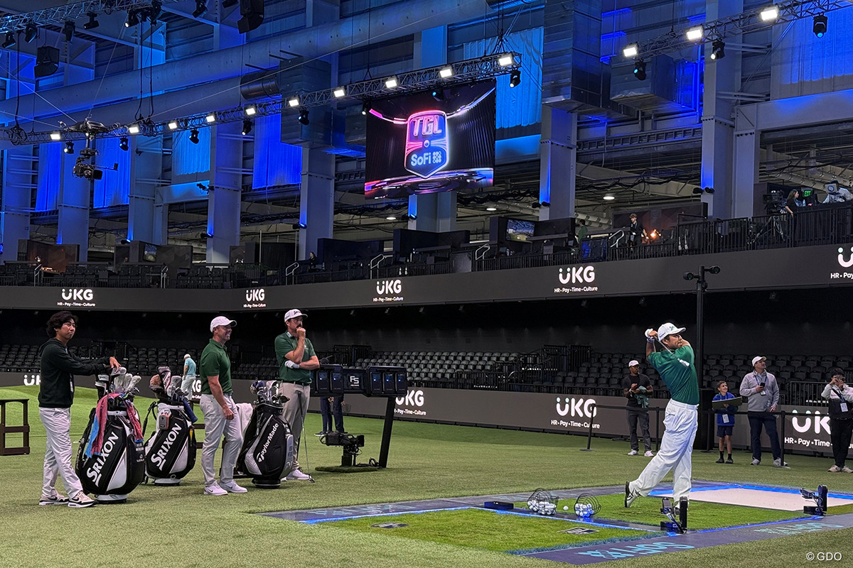 試合前に3人で一緒に練習