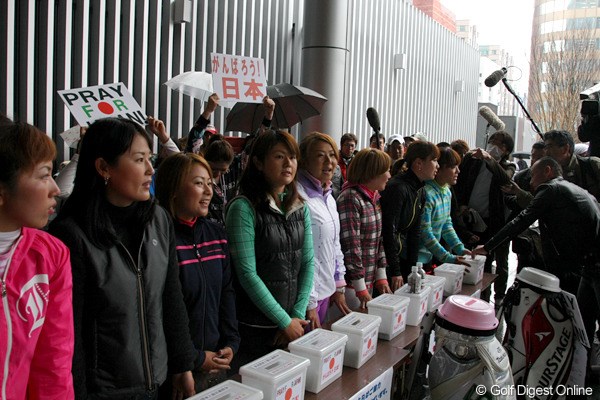 2011年 博多駅前女子プロチャリティ―