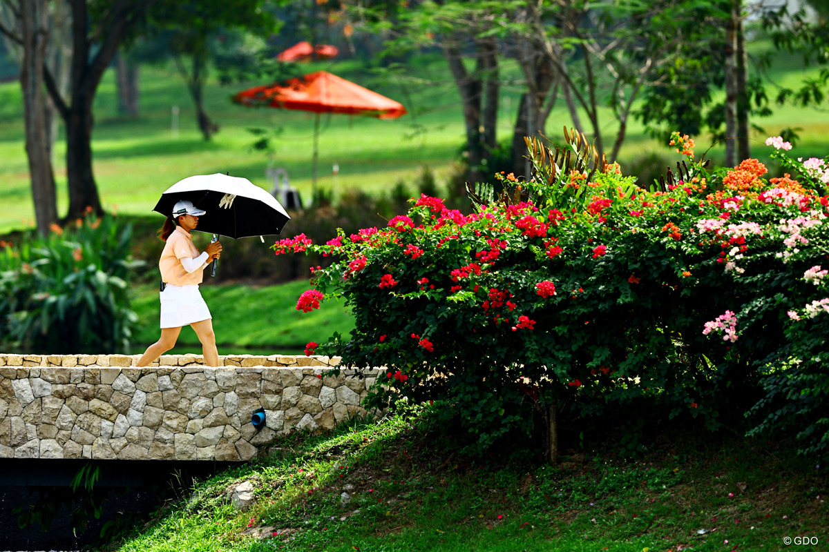 スイングのタイミングが…