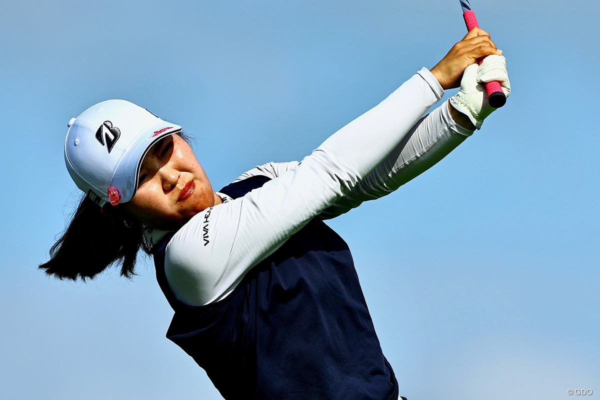 単独首位に浮上した古江彩佳