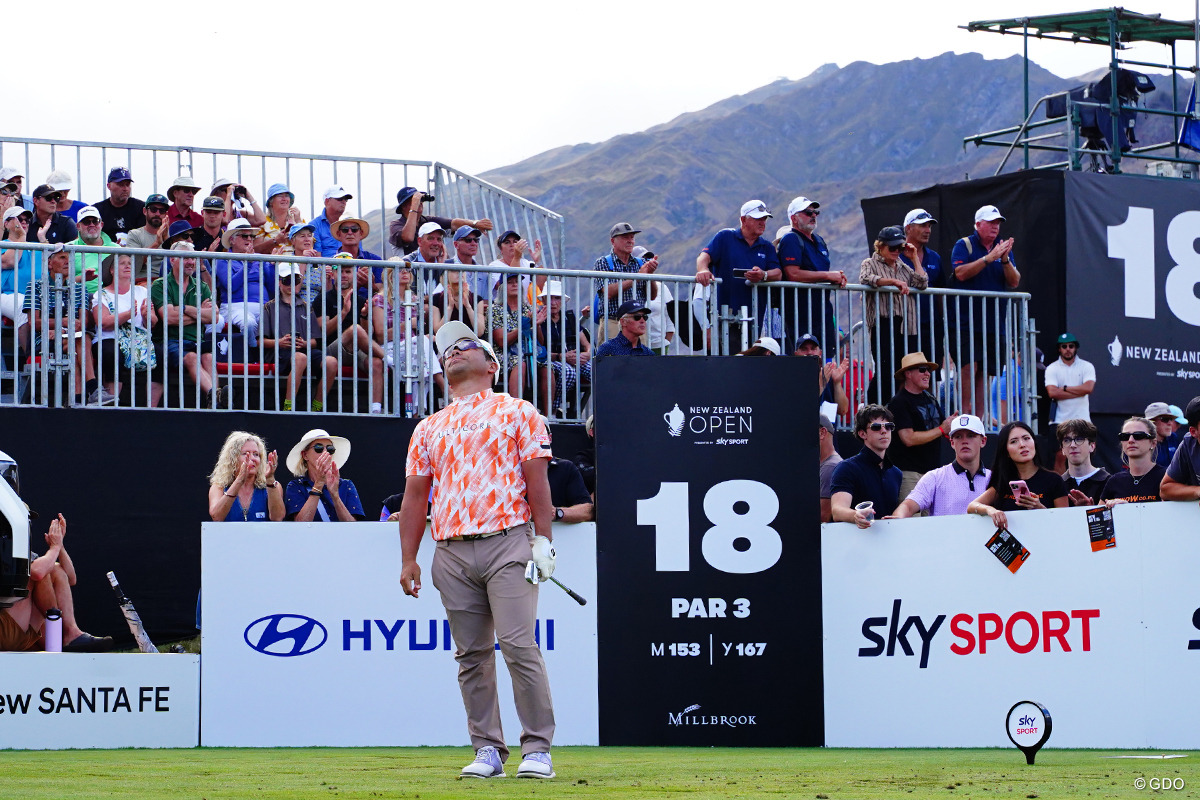 最終18番のティショットで天を仰いだ