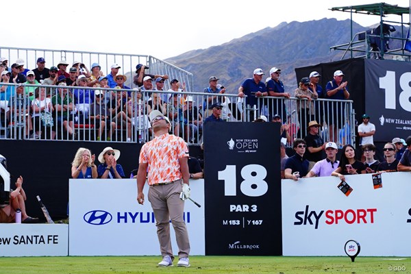 2025年 ニュージーランドオープンby Sky Sport 4日目 比嘉一貴 最終18番のティショットで天を仰いだ