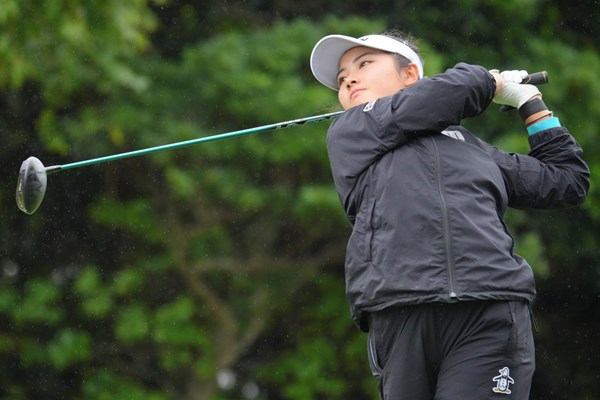 3打差6位につけた17歳の吉崎マーナ