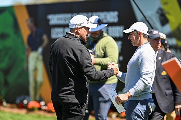 仲が良いシェーン・ローリー（左）とロリー・マキロイ（Keyur Khamar/PGA TOUR via Getty Images）