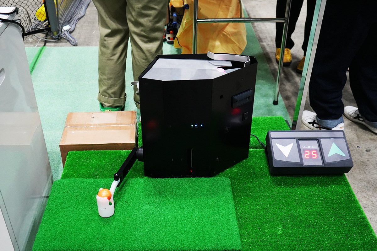 球置好児にMCタマーっていったいなんだ！？ゴルフフェアで発見した練習器具の正体とは