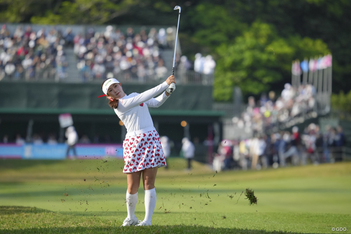 1番2ndショット、写真の背景が個人的に好みです。