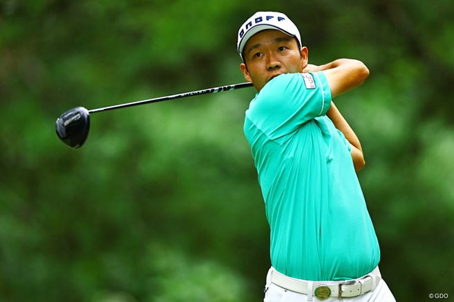 浅地洋佑が5位発進 首位はLIVのパトリック・リード