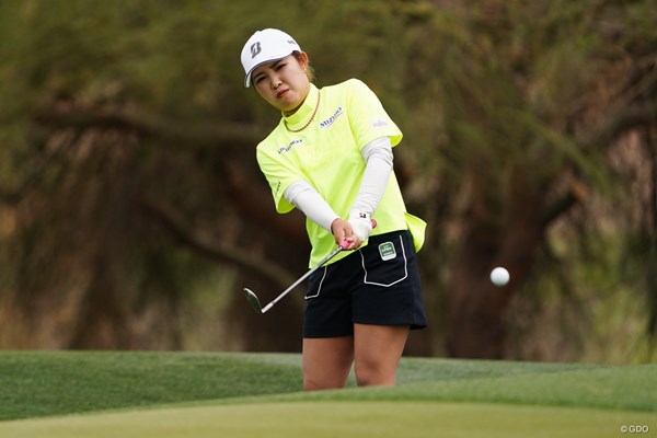 古江彩佳は粘り強いプレーで日本勢最上位につけて週末へ