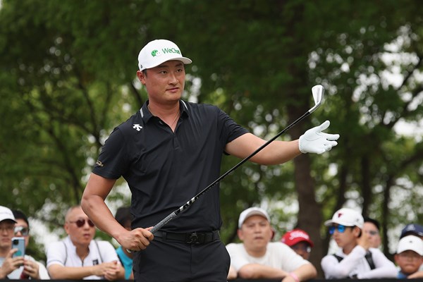 2025年 ボルボ中国オープン 3日目 李昊桐 母国でツアー5勝目がかかる李昊桐(Lintao Zhang／Getty Images)