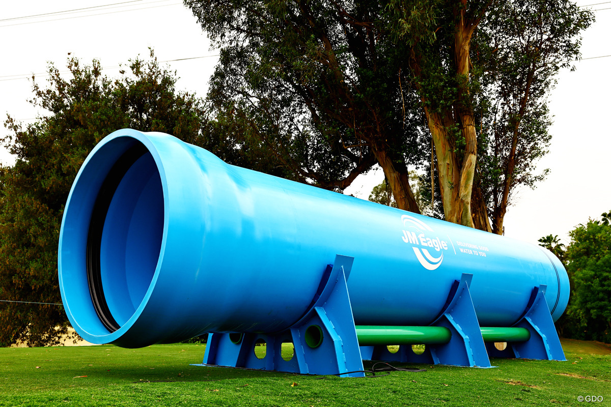 こちらがコースに置かれる土管のオブジェ