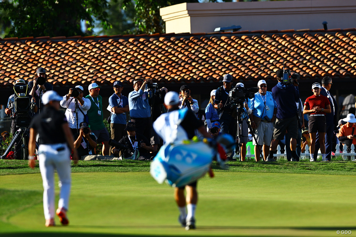 岩井明愛を18番で待つ妹の千怜（一番右）