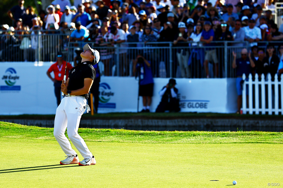 最終18番のパーパットを外して天を仰いだ