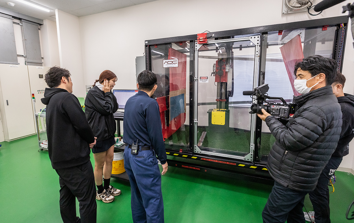 2025年 フジクラ特集 シャフトの耐久性を検査する特殊な装置の強烈な音にびっくり