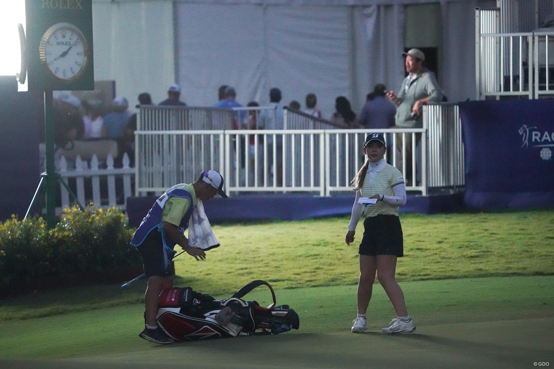 吉田優利のホールアウトは午後8時を回っていた