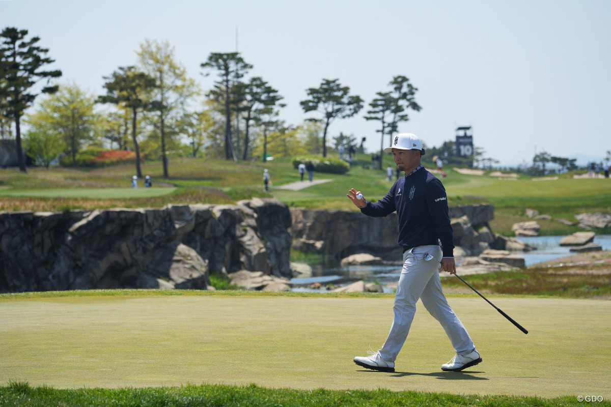 18番でバーディ奪取