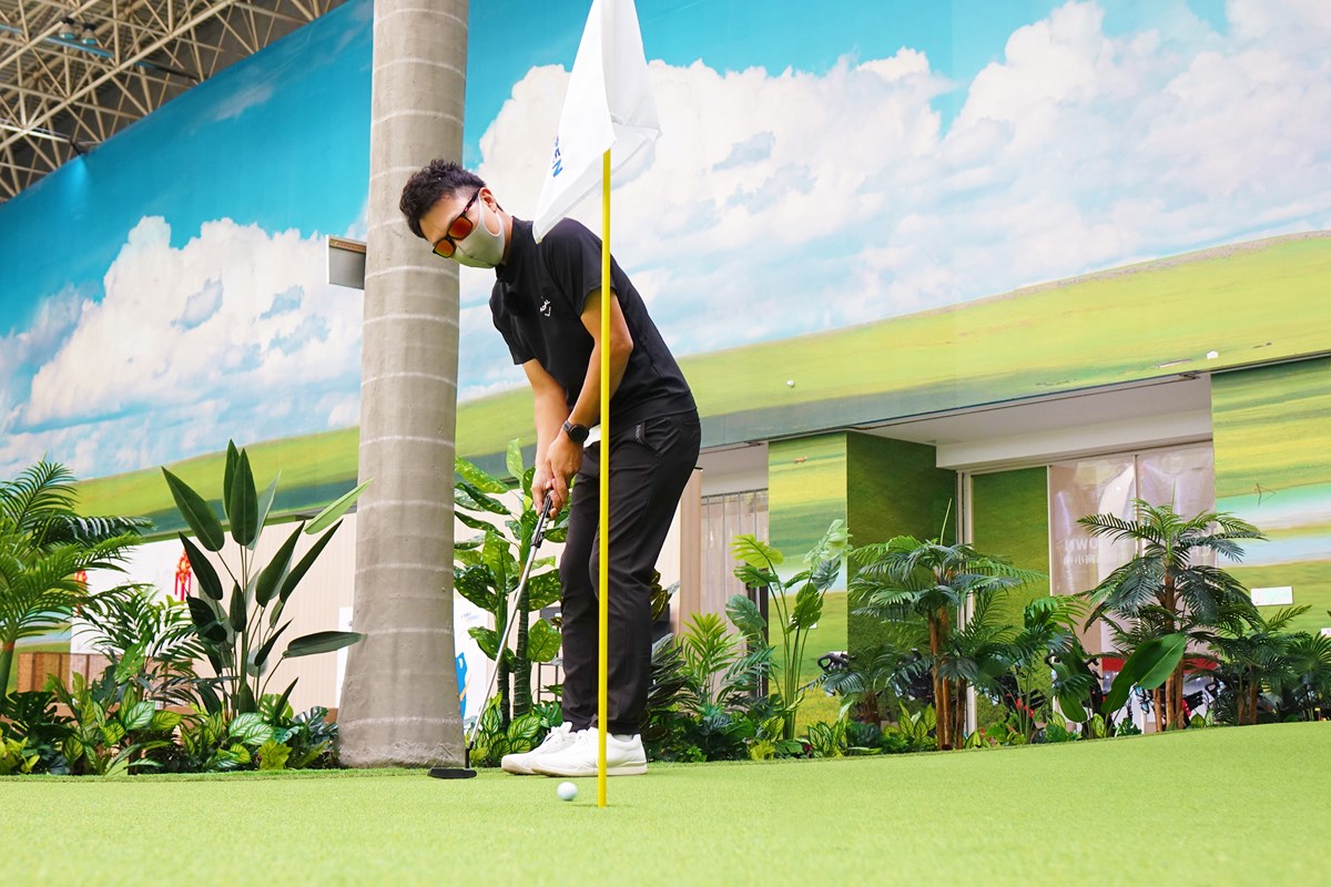 もはやこれは近未来のゴルフ！？ 中国巨大インドア施設ゴルフゾン「CITY GOLF」に潜入