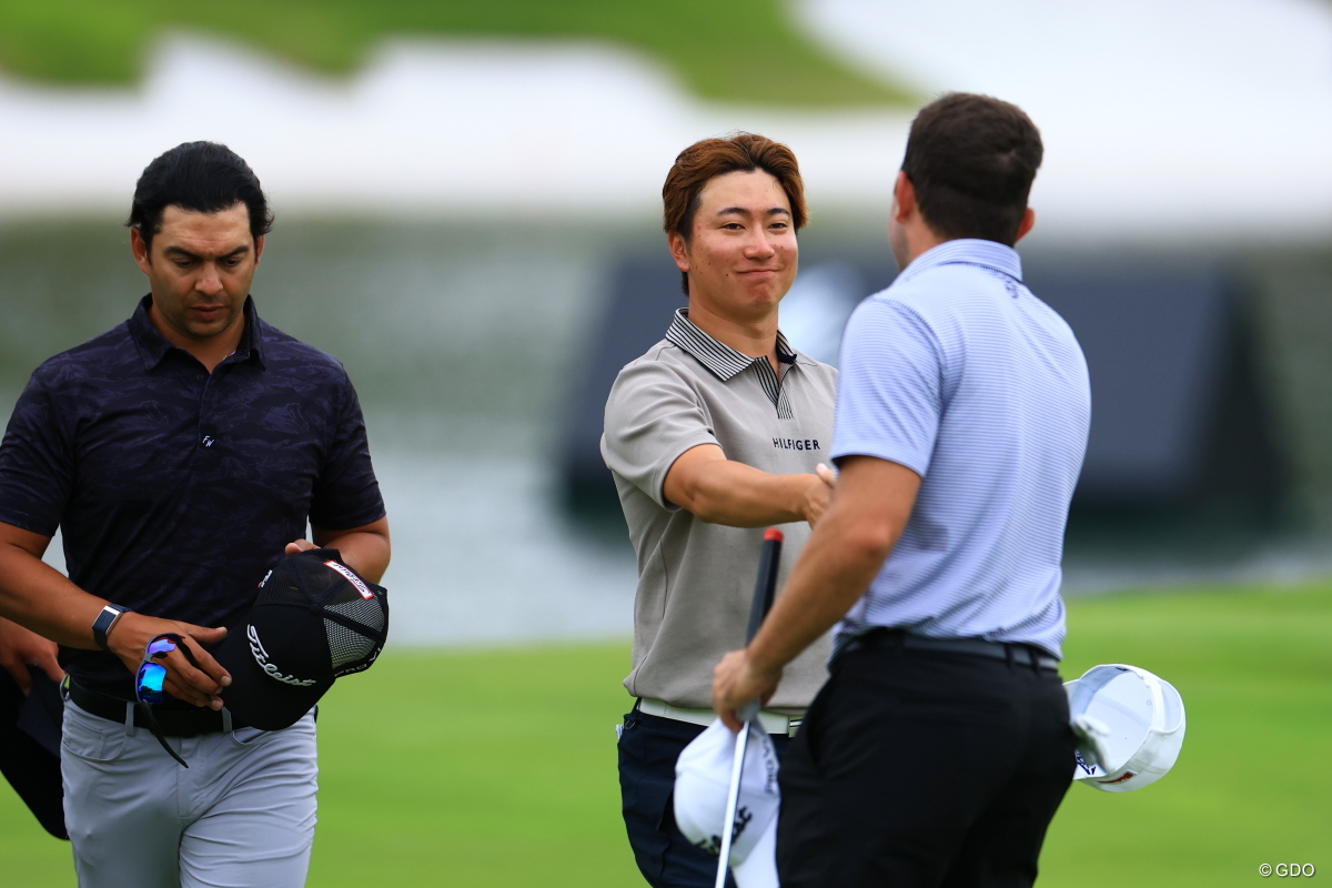 1位タイで最終日へ