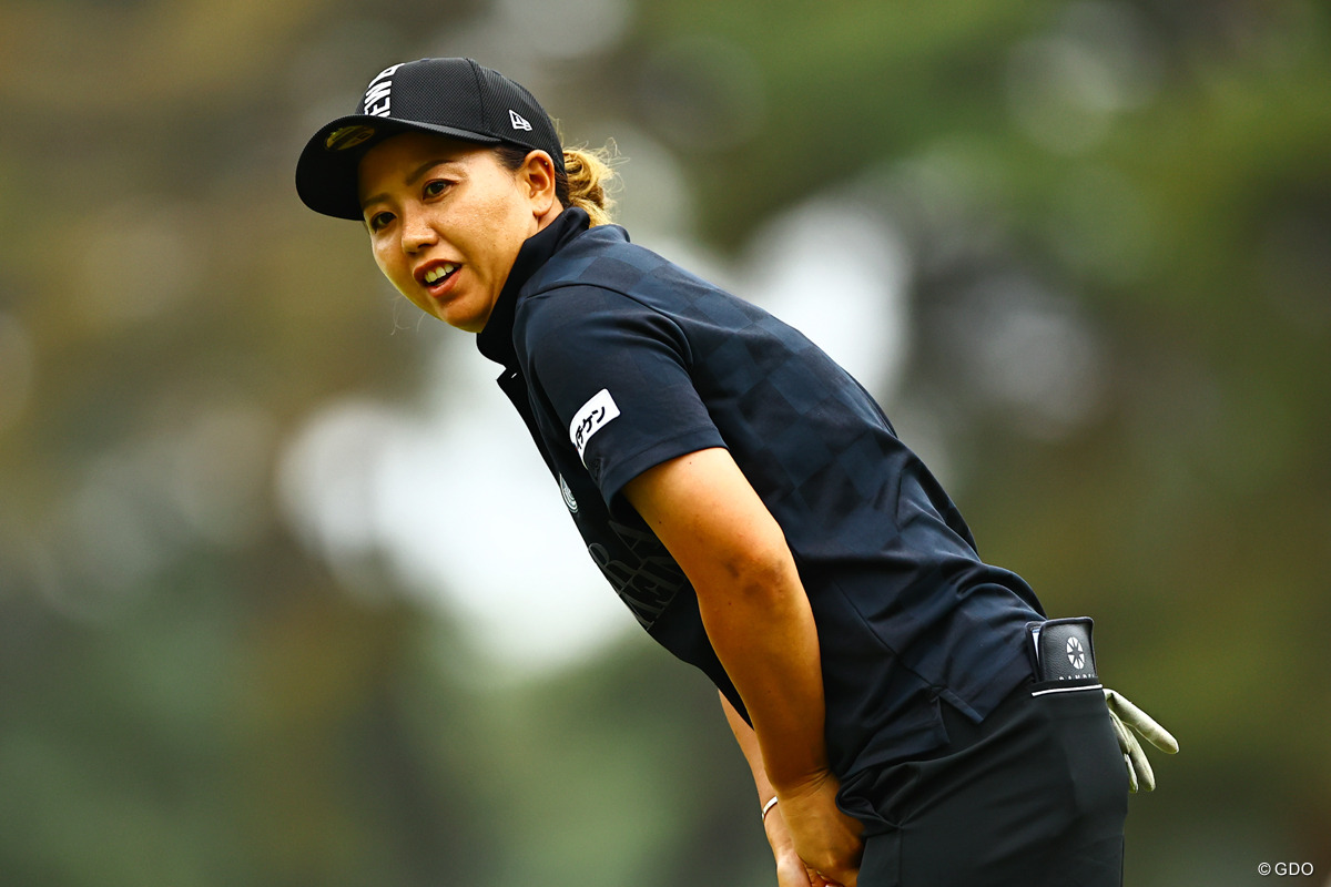 31歳の山城奈々は初優勝へ5打差を追いかける