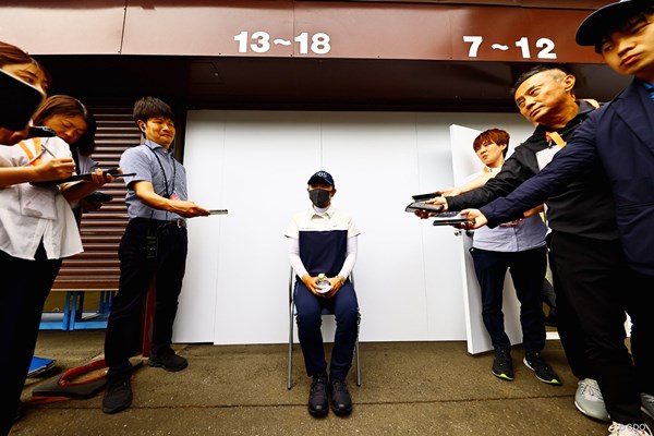 2025年 ワールドレディスチャンピオンシップサロンパスカップ 最終日 藤田さいき わざわざ戻って取材に応じた
