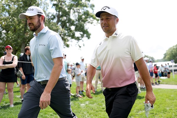 シャウフェレ（右）は正直な男... (Maddie Meyer／PGA of America via Getty Images）