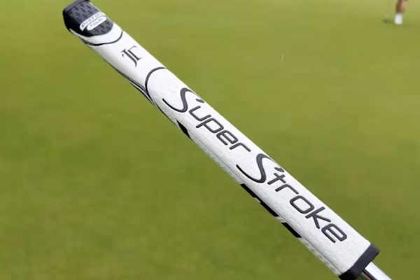 グリップには“JT”の文字(GolfWRX)