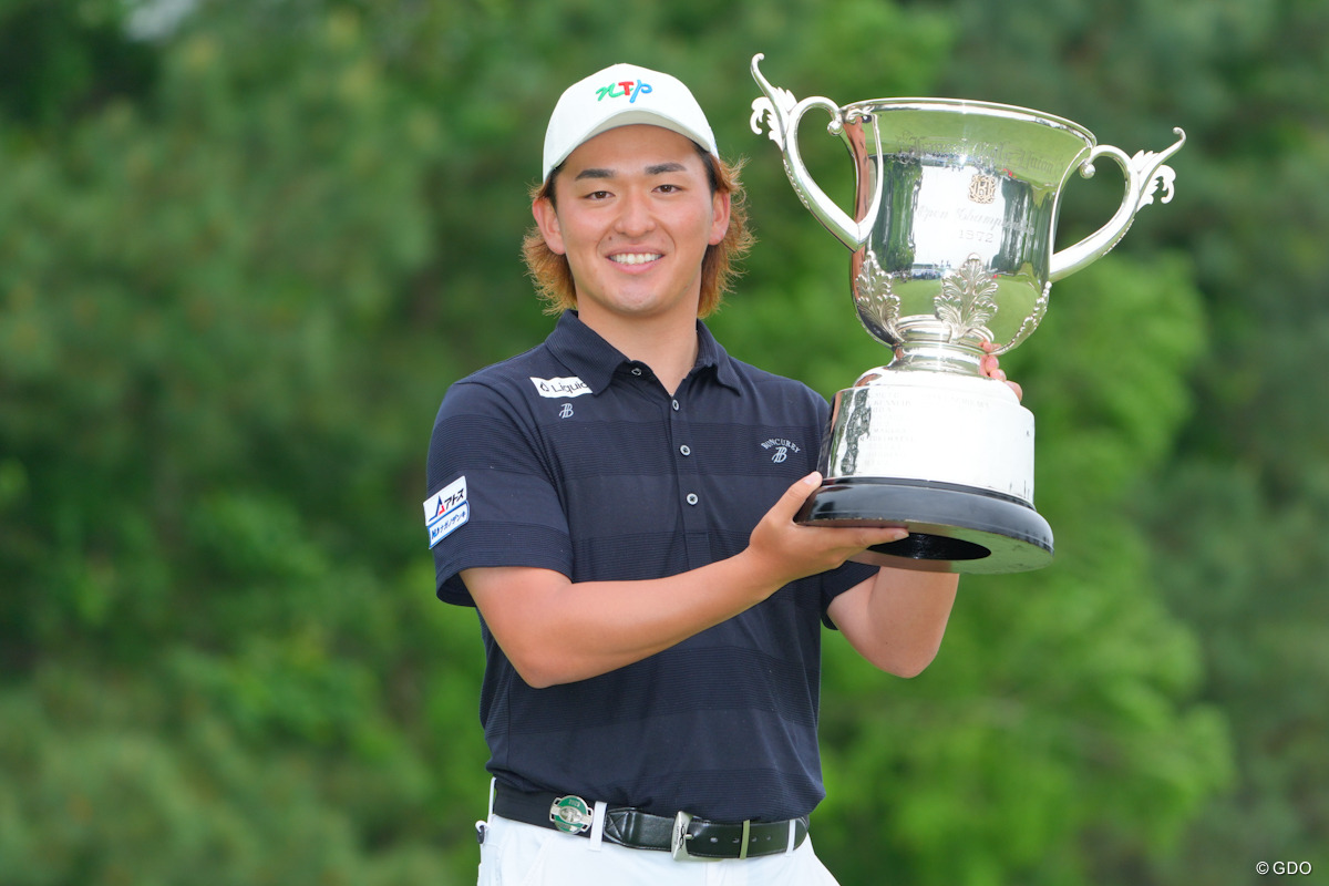 金子駆大が念願のツアー初優勝を飾った